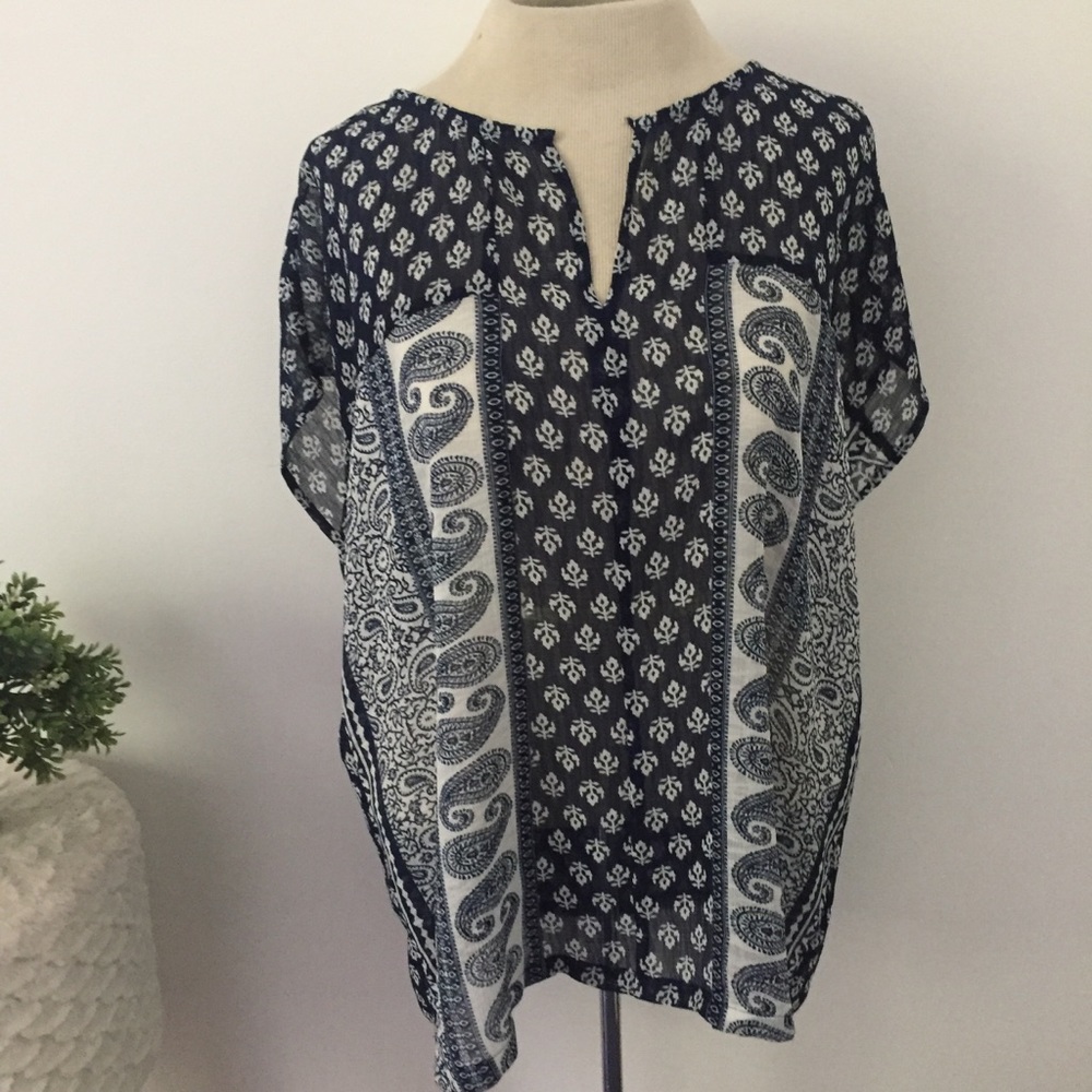 Vince Camuto Tura sheer short sleeve top size M